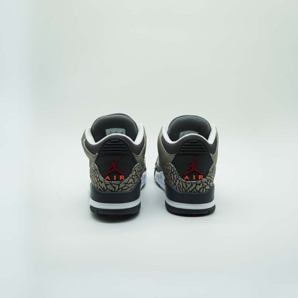 Air Jordan 3 Retro "Cool Grey" - Image 3