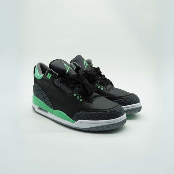 Air Jordan 3 "Pine Green"