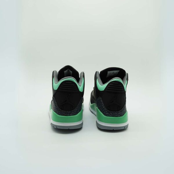 Air Jordan 3 "Pine Green" - Image 3